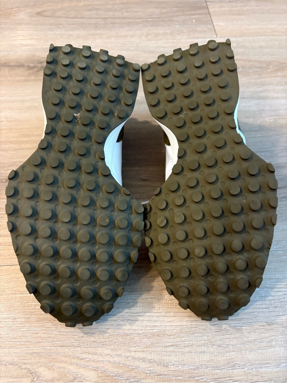Women’s White and Olive Green Retro Runner Sneakers - Picture 4 of 7